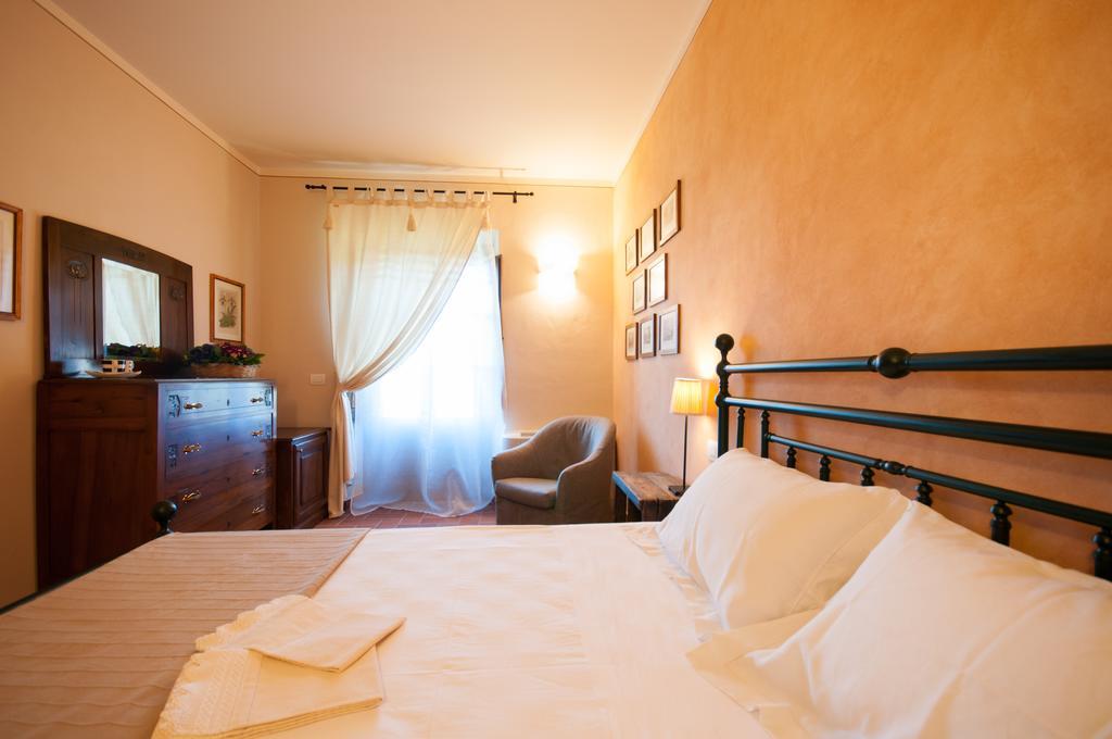 Agriturismo Borgo Tra Gli Olivi คาสติญโญน ฟิโอเรนทิโน ห้อง รูปภาพ