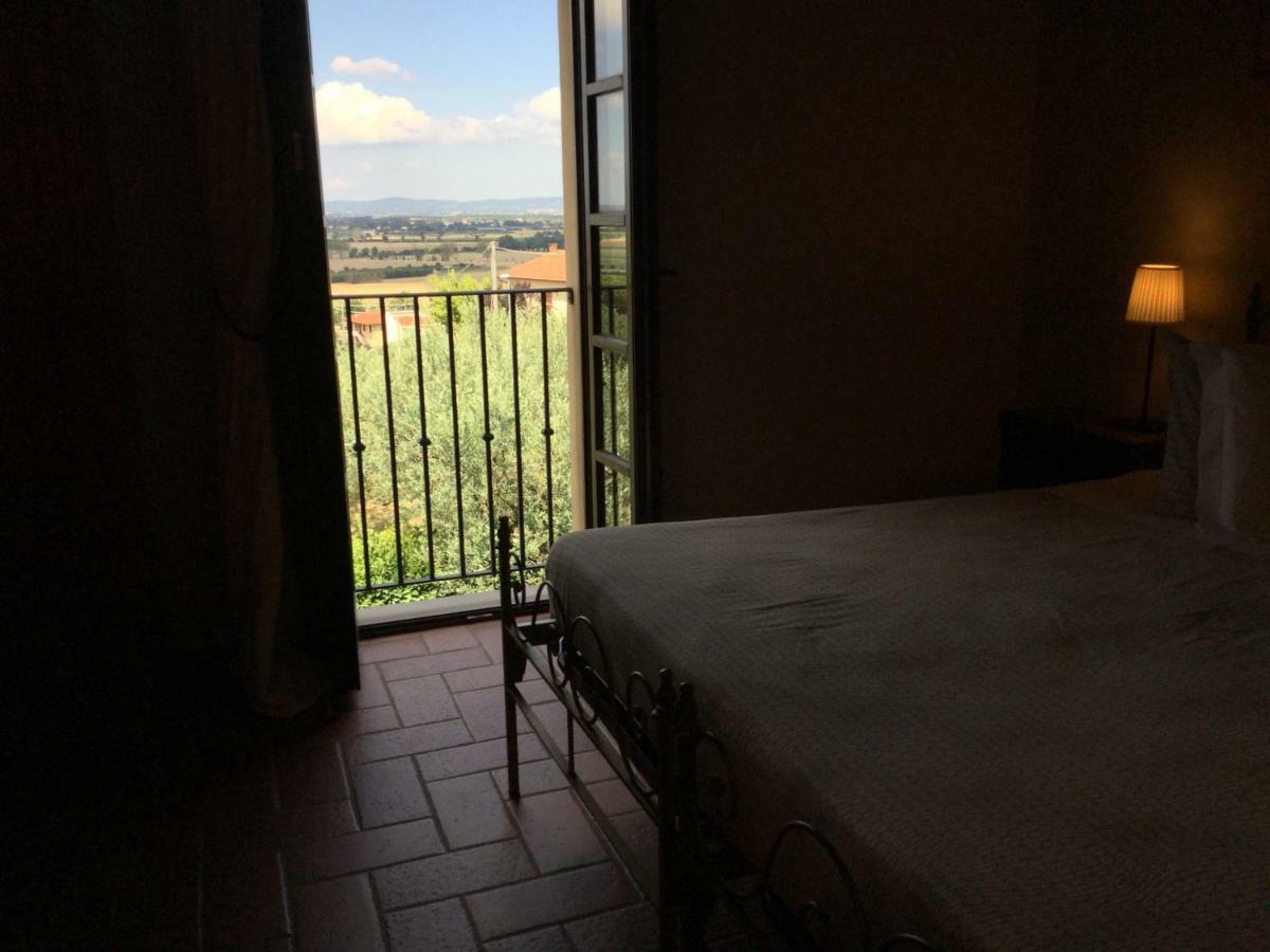 Agriturismo Borgo Tra Gli Olivi คาสติญโญน ฟิโอเรนทิโน ภายนอก รูปภาพ